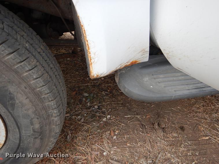 image for item J5569 2003 Ford F250 Super Duty XL pickup truck