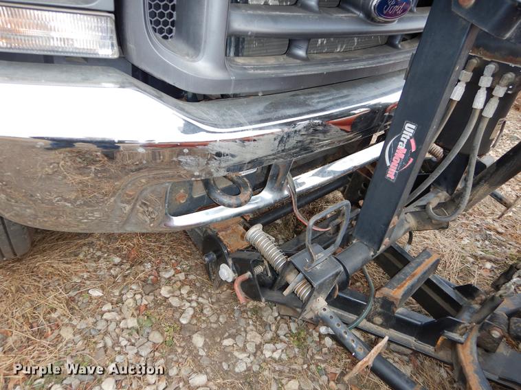 image for item J5569 2003 Ford F250 Super Duty XL pickup truck