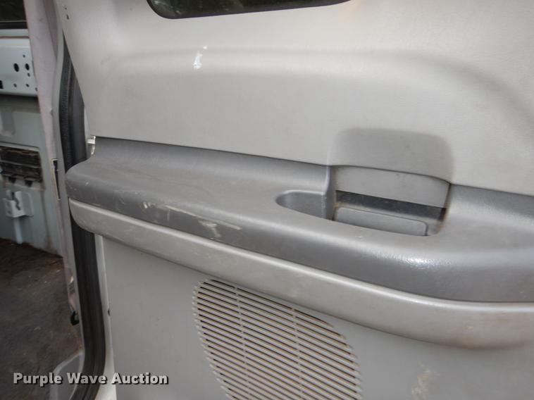 image for item J5570 2000 Ford F250 Super Duty XLT SuperCab pickup truck