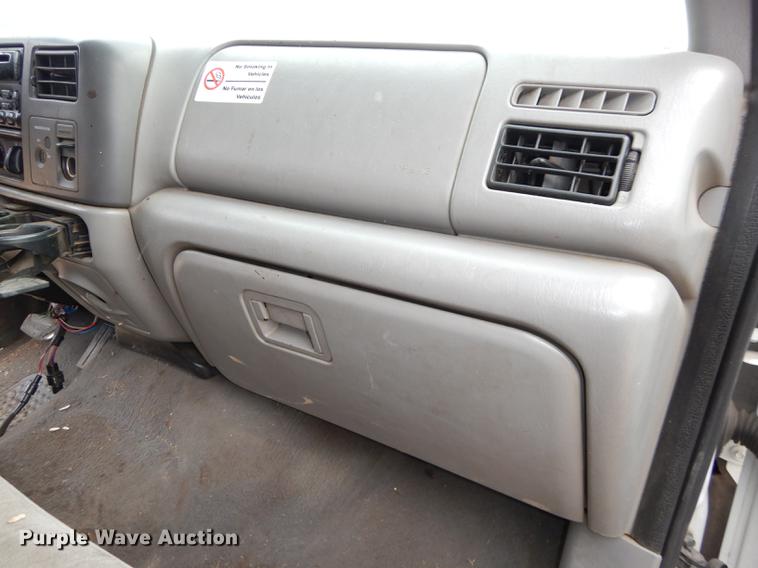 image for item J5570 2000 Ford F250 Super Duty XLT SuperCab pickup truck