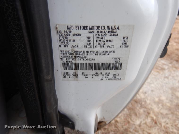 image for item J5570 2000 Ford F250 Super Duty XLT SuperCab pickup truck