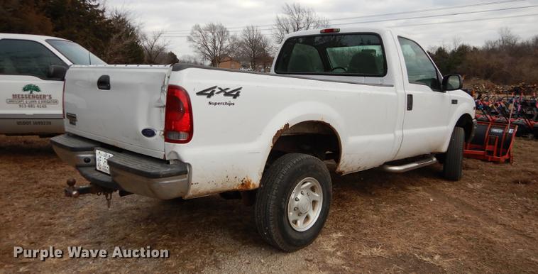 image for item J5571 2001 Ford F250 Super Duty XL pickup truck