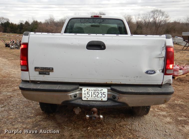 image for item J5571 2001 Ford F250 Super Duty XL pickup truck