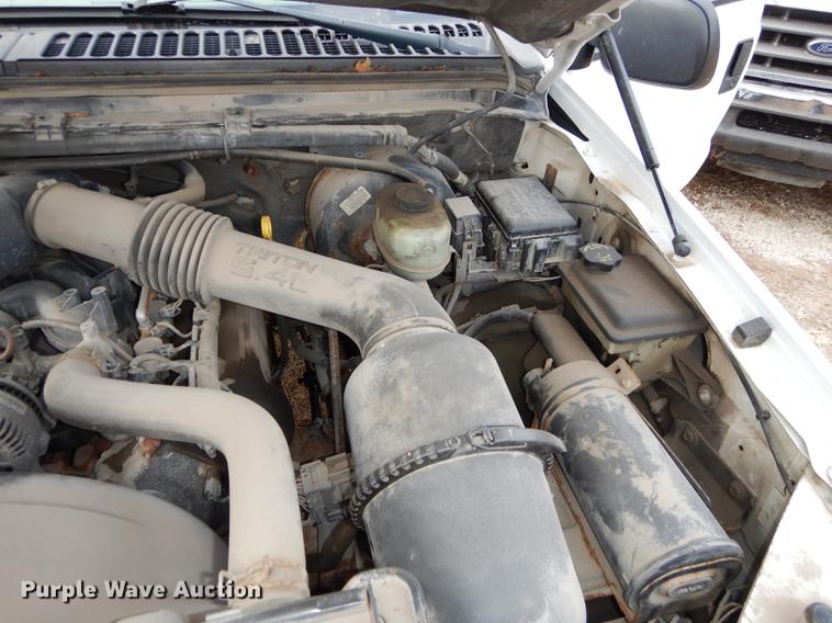 image for item J5571 2001 Ford F250 Super Duty XL pickup truck