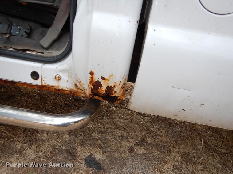 image for item J5571 2001 Ford F250 Super Duty XL pickup truck