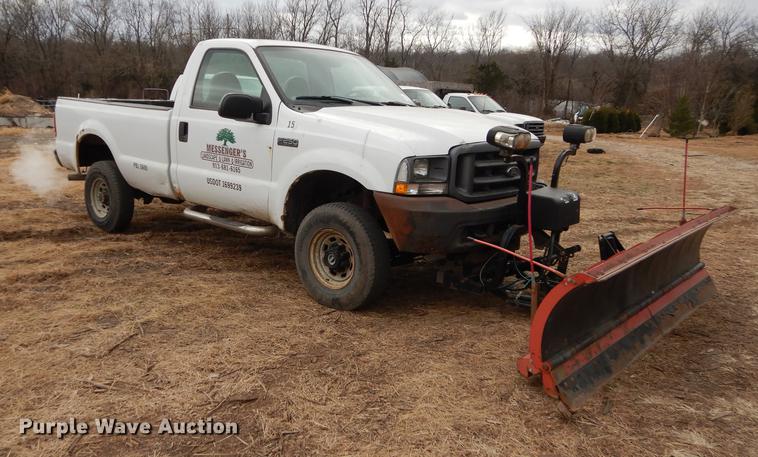 image for item J5572 2002 Ford F250 Super Duty XL pickup truck