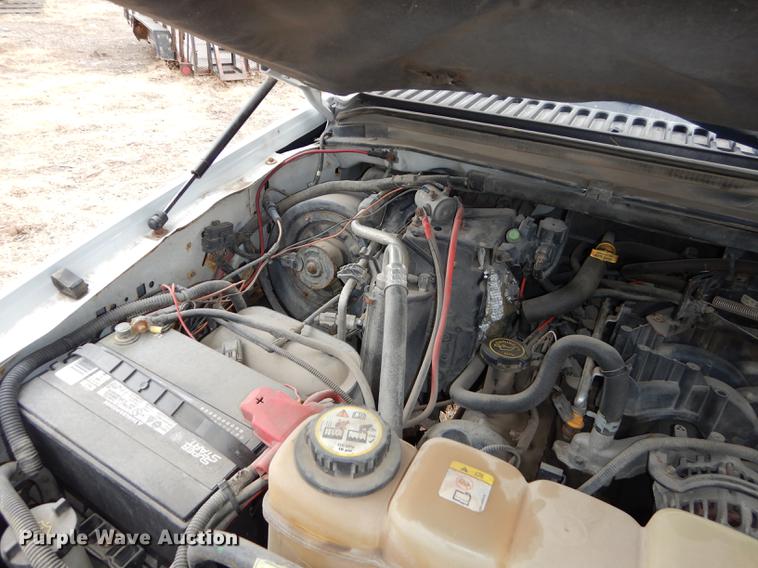 image for item J5572 2002 Ford F250 Super Duty XL pickup truck