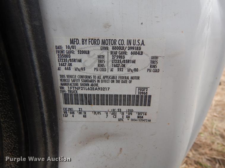 image for item J5572 2002 Ford F250 Super Duty XL pickup truck