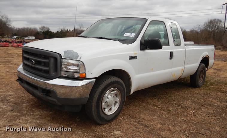 image for item J5573 2003 Ford F250 Super Duty XL SuperCab pickup truck