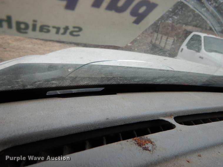 image for item J5573 2003 Ford F250 Super Duty XL SuperCab pickup truck