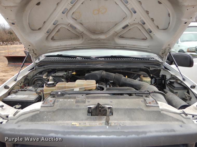 image for item J5573 2003 Ford F250 Super Duty XL SuperCab pickup truck