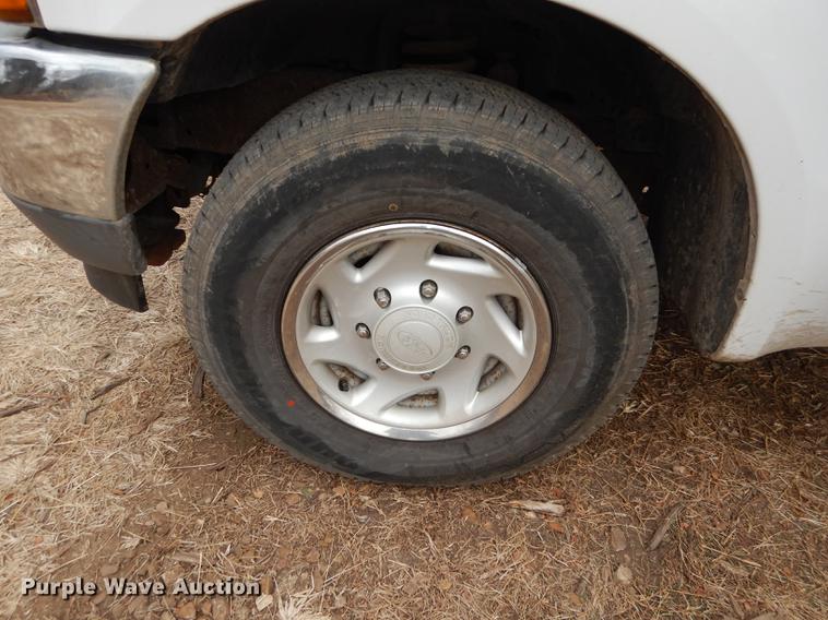 image for item J5573 2003 Ford F250 Super Duty XL SuperCab pickup truck