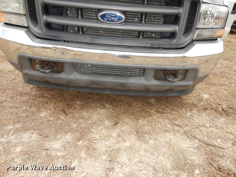 image for item J5573 2003 Ford F250 Super Duty XL SuperCab pickup truck