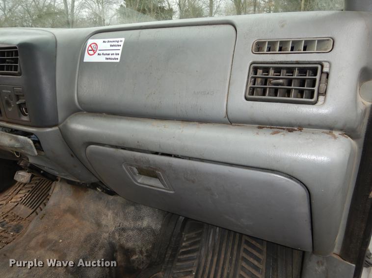 image for item J5573 2003 Ford F250 Super Duty XL SuperCab pickup truck