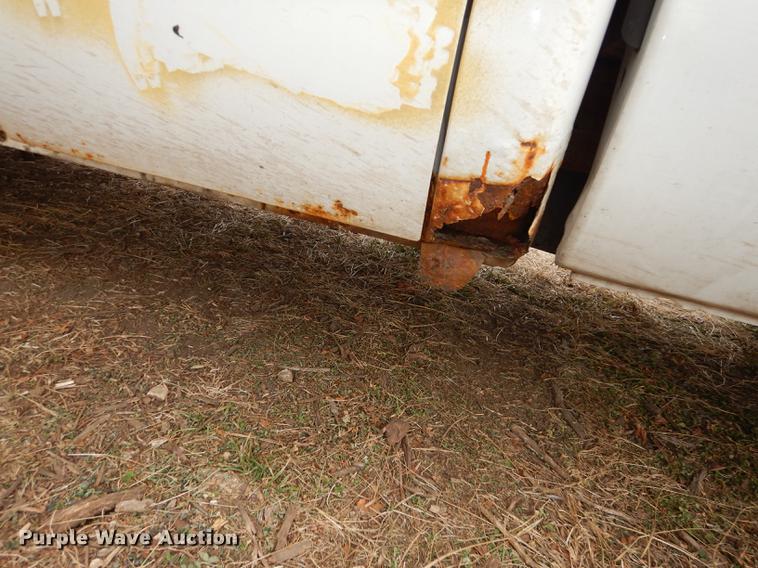 image for item J5573 2003 Ford F250 Super Duty XL SuperCab pickup truck