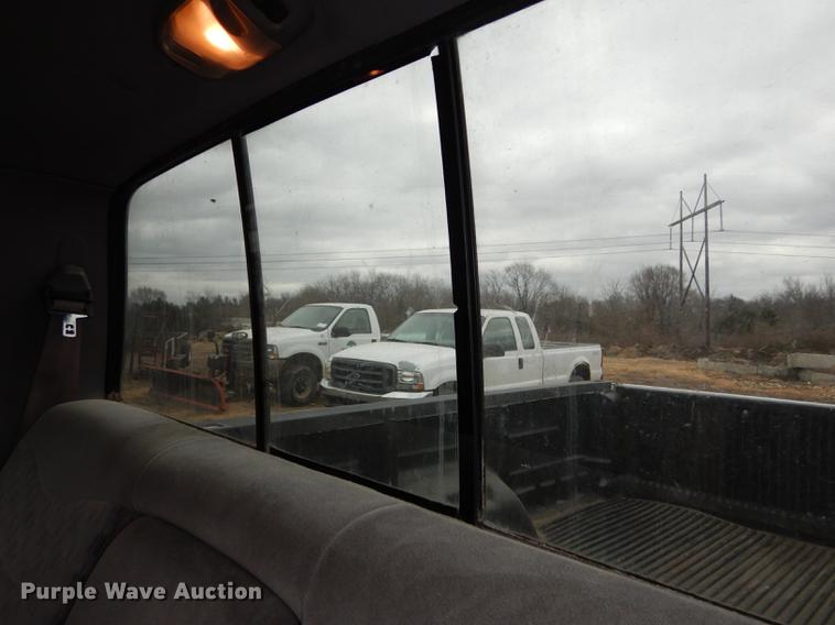 image for item J5574 2000 Ford F250 Super Duty XLT Crew Cab pickup truck