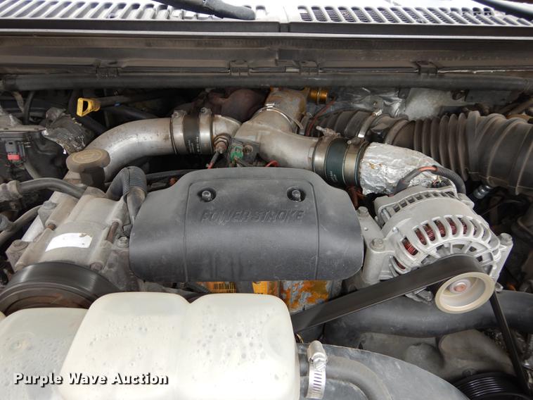 image for item J5574 2000 Ford F250 Super Duty XLT Crew Cab pickup truck