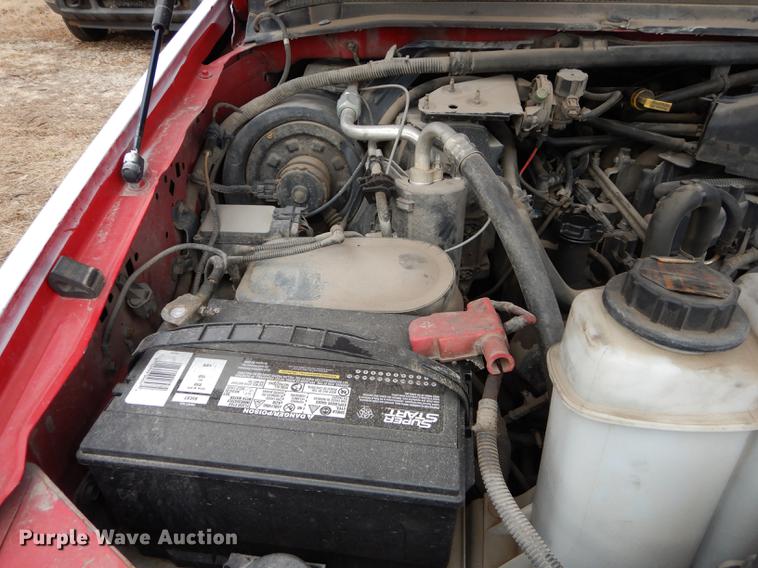 image for item J5628 2004 Ford F250 Super Duty XL SuperCab pickup truck