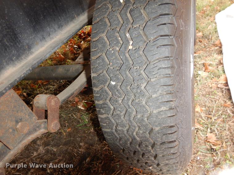 image for item J5632 2009 Luxury FW camper