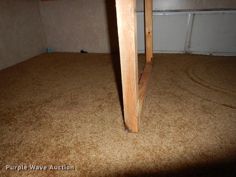 image for item J5632 2009 Luxury FW camper