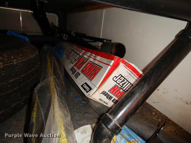 image for item J5632 2009 Luxury FW camper