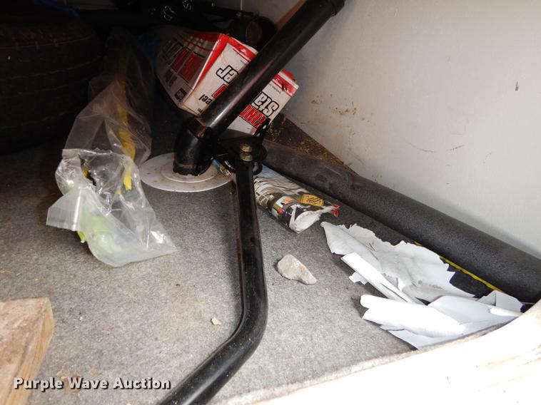 image for item J5632 2009 Luxury FW camper