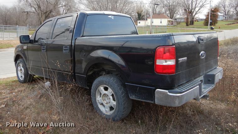 image for item K5786 2004 Ford F150 XLT Crew Cab pickup truck