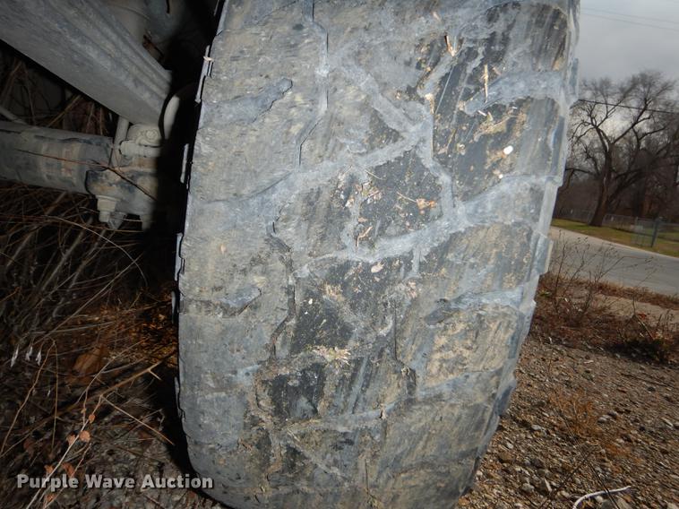 image for item K5786 2004 Ford F150 XLT Crew Cab pickup truck