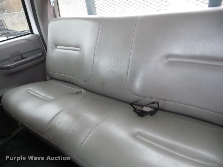 image for item K6291 2001 Ford F750 Crew Cab flatbed truck with DMF Rail Gear