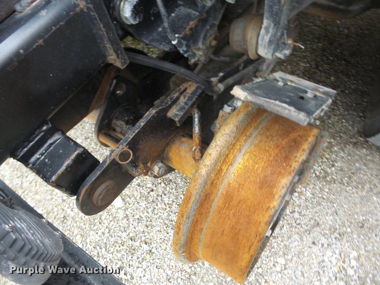 image for item K6291 2001 Ford F750 Crew Cab flatbed truck with DMF Rail Gear