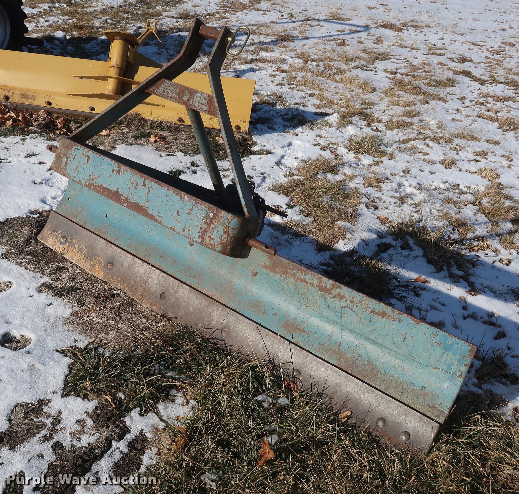 Blade in Lawson, MO Item DD9538 sold Purple Wave