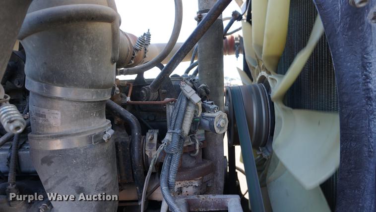 image for item DA1496 2005 Peterbilt 357 dump truck