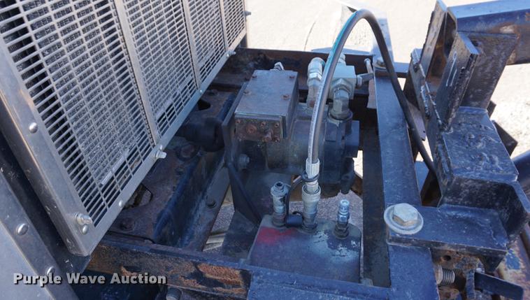 image for item DA1496 2005 Peterbilt 357 dump truck