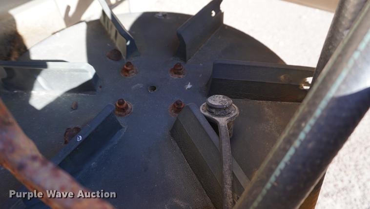 image for item DA1496 2005 Peterbilt 357 dump truck