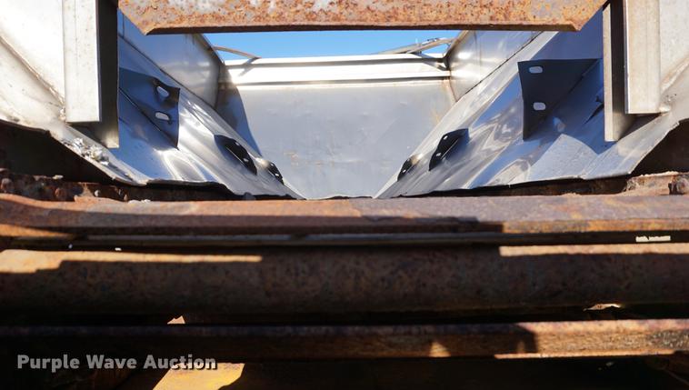 image for item DA1496 2005 Peterbilt 357 dump truck