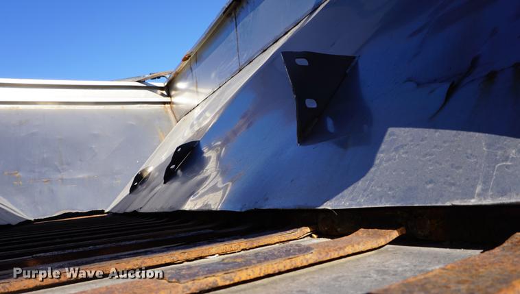 image for item DA1496 2005 Peterbilt 357 dump truck