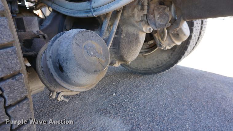 image for item DA1496 2005 Peterbilt 357 dump truck