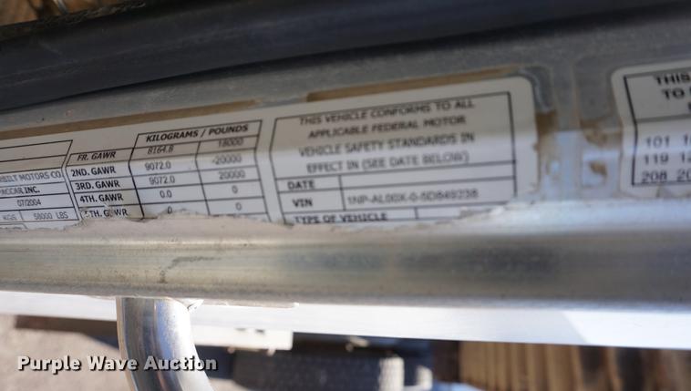 image for item DA1496 2005 Peterbilt 357 dump truck