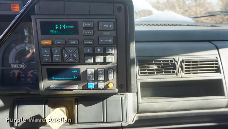 image for item DB0331 1995 GMC TopKick utility truck