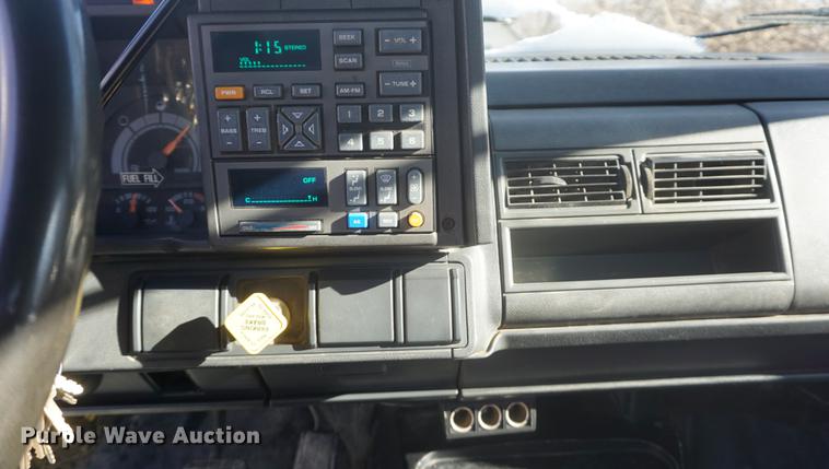 image for item DB0331 1995 GMC TopKick utility truck