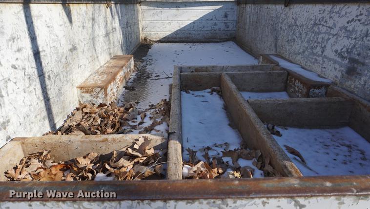 image for item DB0331 1995 GMC TopKick utility truck