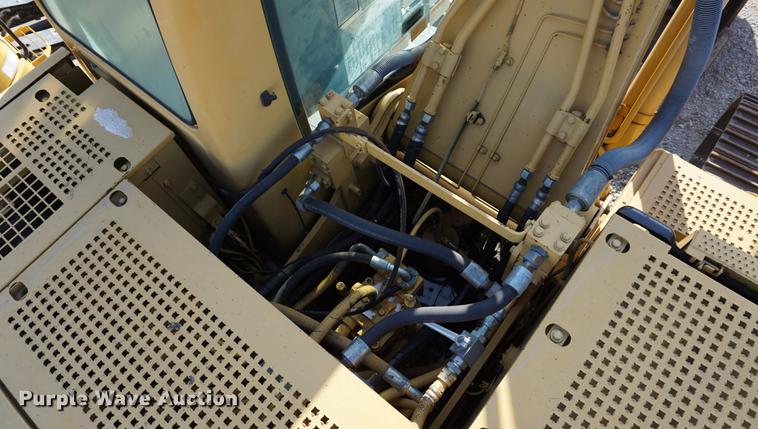 image for item DB0341 2002 Caterpillar 320CL excavator