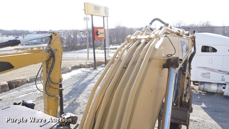 image for item DB0341 2002 Caterpillar 320CL excavator