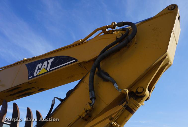 image for item DB0341 2002 Caterpillar 320CL excavator