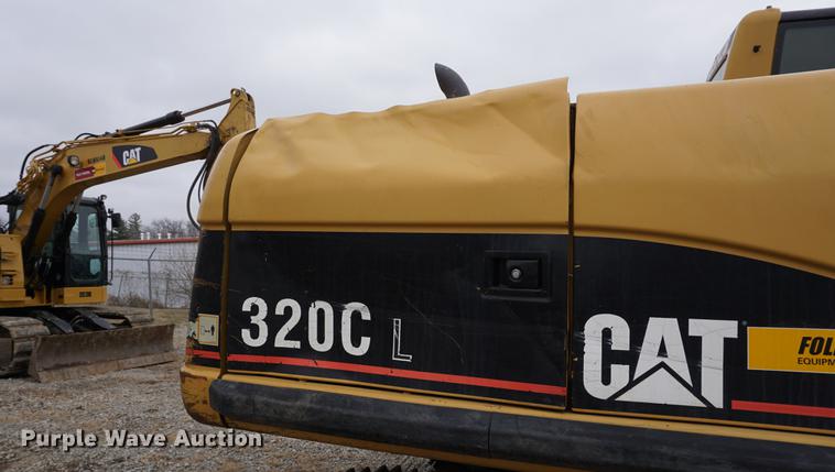 image for item DB0341 2002 Caterpillar 320CL excavator