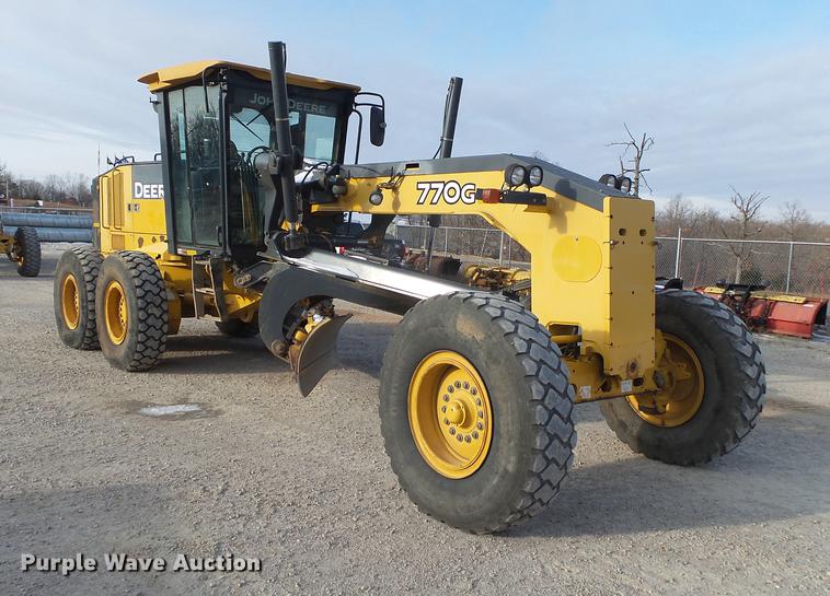 image for item DB7322 2009 John Deere 770G motor grader