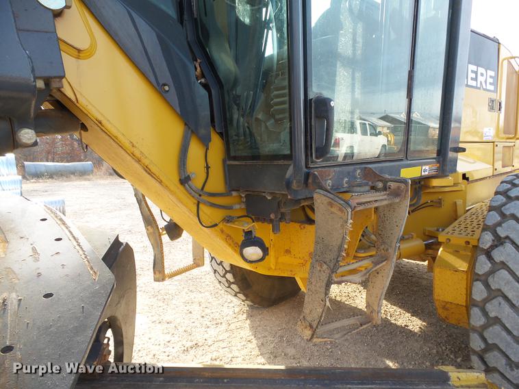 image for item DB7322 2009 John Deere 770G motor grader