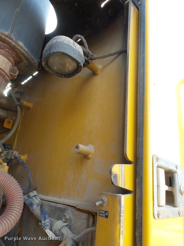 image for item DB7322 2009 John Deere 770G motor grader