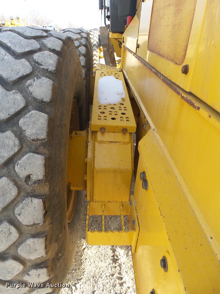 image for item DB7322 2009 John Deere 770G motor grader