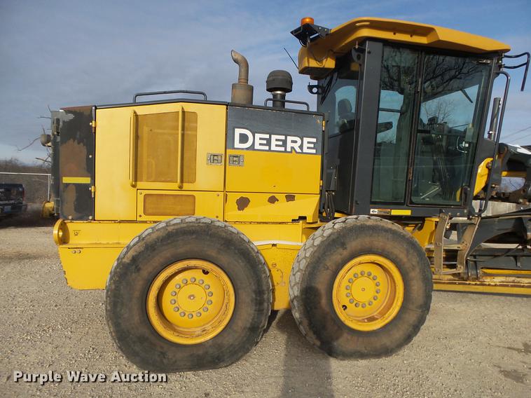 image for item DB7322 2009 John Deere 770G motor grader